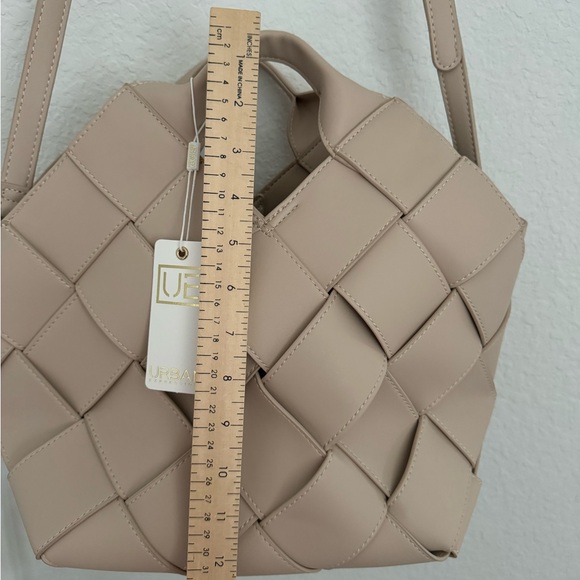 ✨NWT✨ VICI Cream Adeline Woven Faux Leather Satchel with Crossbody Strap - Picture 3 of 6